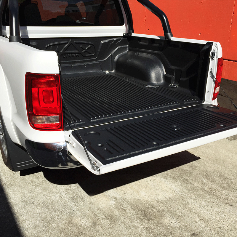 Triton MR ute tub liner under rail Triton MR 01/2019